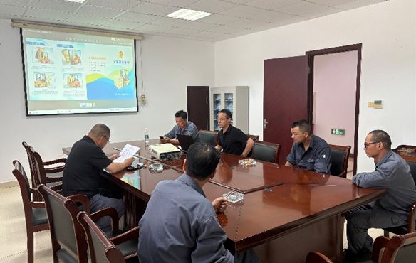 筑牢安全防線，守護作業(yè)平安——多凱動力公司叉車安全教育培訓圓滿開展